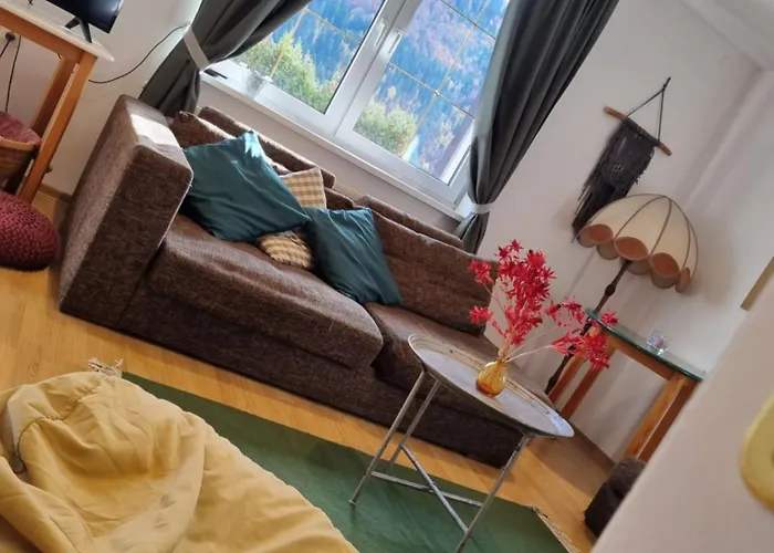 Szczyt Wszystkiego בית אירוח שצ'צ'ירק